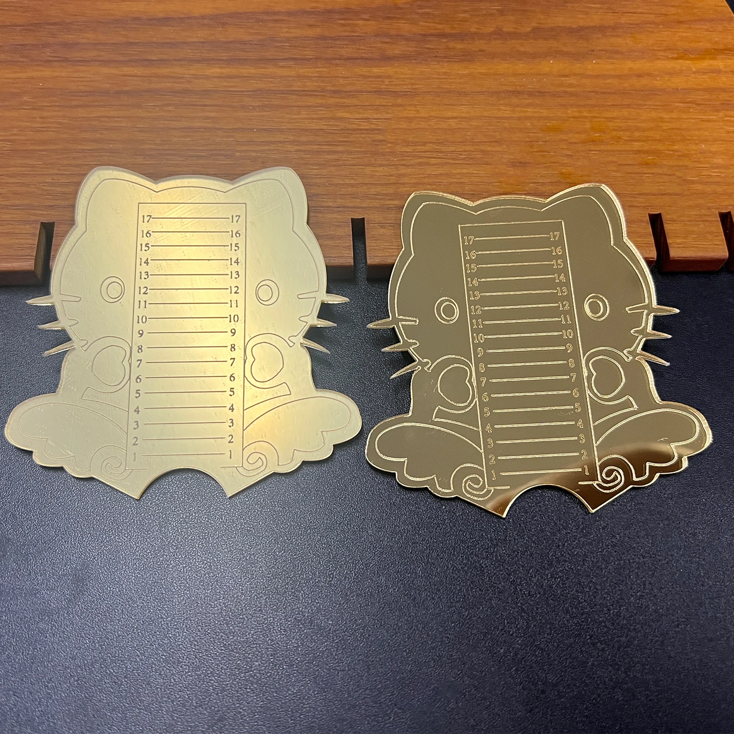 1pcs Gold Acrylic Mirror Nail Tips Ruler for Triming The Same Length Cute Cat Nail Length Measure Tool for Salon Home Nail Art